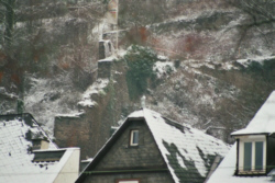 Stadtmauer zum Sonnenturm - von der Stadt aus gesehen : zum Vergrößern der Ansicht hier klicken